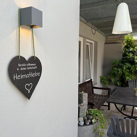 Schoene Ferienwohnung 2,5 Zimmer In Stadtnaehe Mit Eigenem Hofgarten Балинген Экстерьер фото