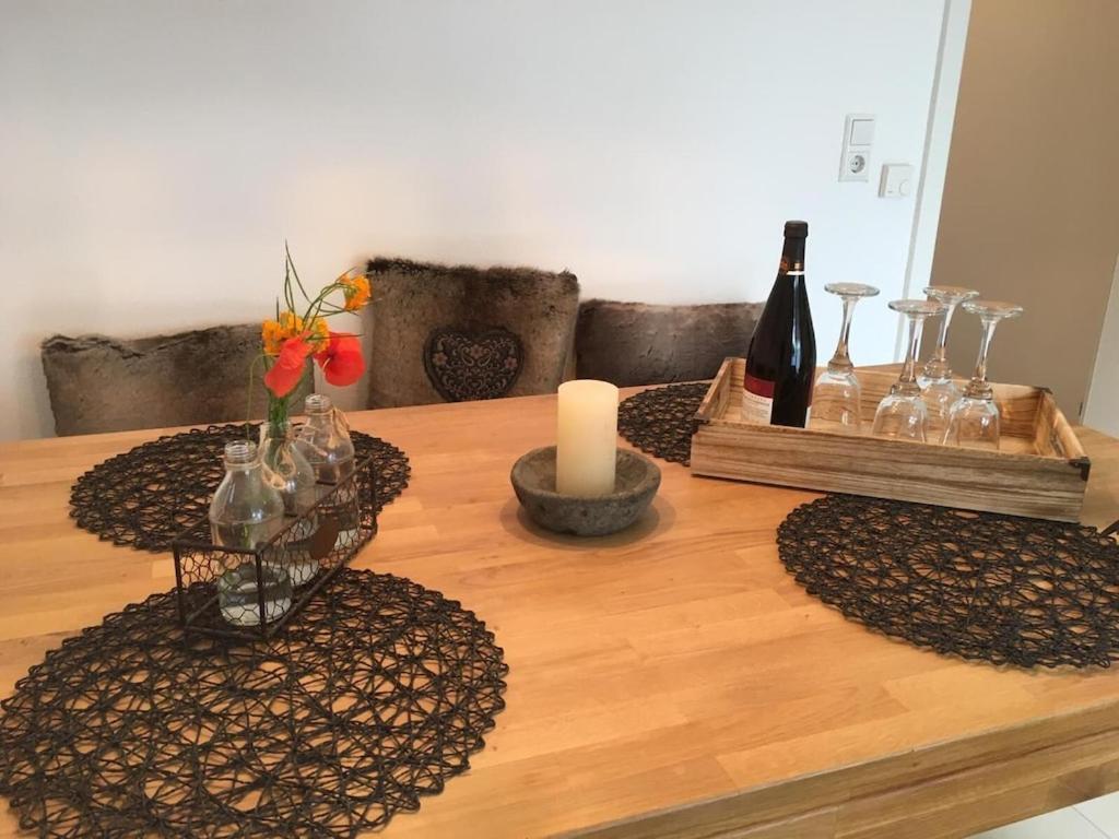Schoene Ferienwohnung 2,5 Zimmer In Stadtnaehe Mit Eigenem Hofgarten Балинген Экстерьер фото